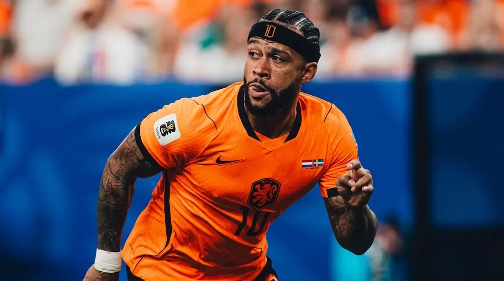 Sem Memphis Depay, Xavi anuncia convocação inicial da seleção holandesa