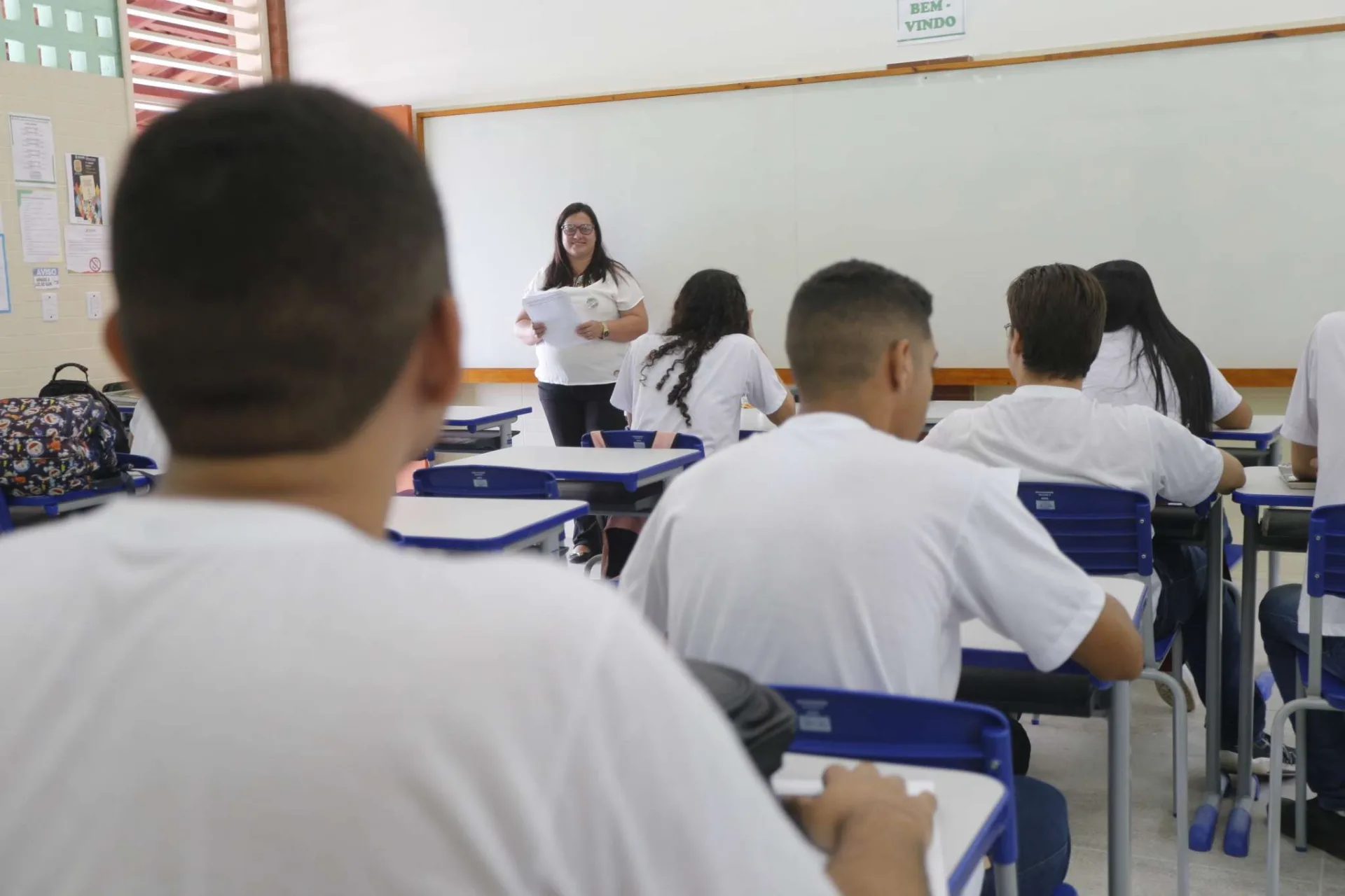 Concurso para professor no Ceará abre inscrições para 3 mil vagas nesta quarta-feira