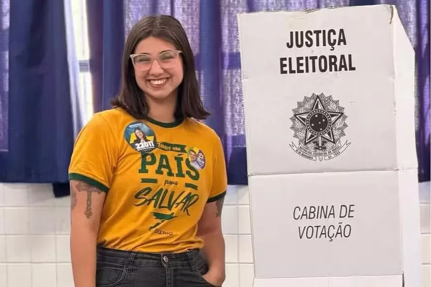 Crítica de políticas sociais, Eduarda Campopiano tem mãe que recebe benefício do BPC