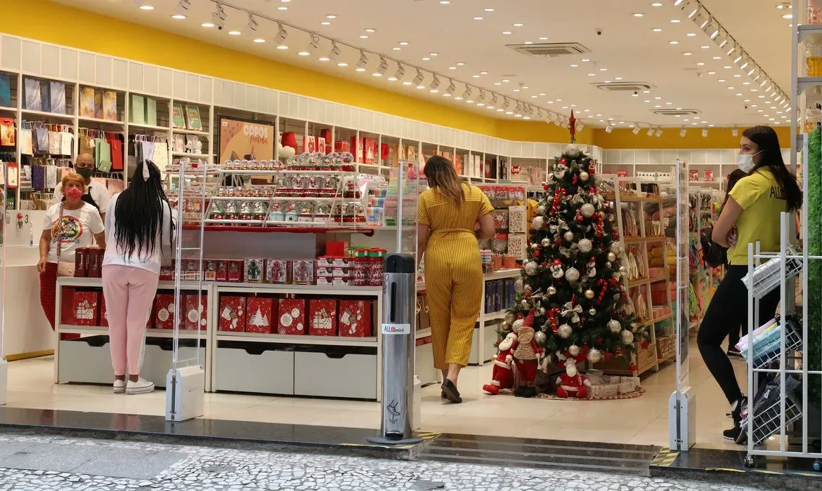 Alimentos e presentes pressionam inflação do Natal