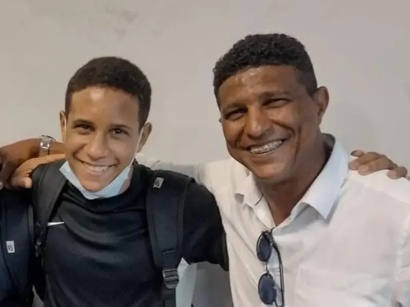 Filho de Axel, técnico do São Caetano, morre após acidente doméstico com álcool gel