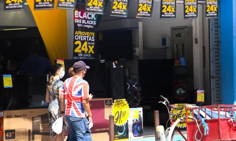 Black Friday e Bolsa Família: compras podem cancelar o benefício? Saiba a resposta