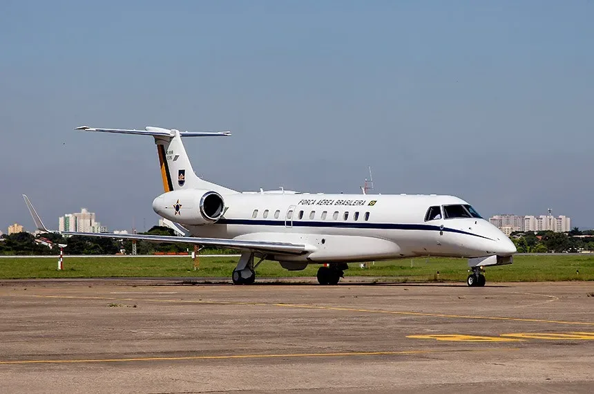 Operação da PF investiga envio de drogas em aviões da FAB