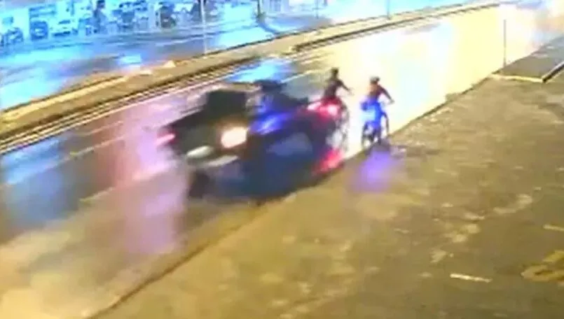 Vídeo: motorista atropela ciclista e foge do local sem prestar socorro