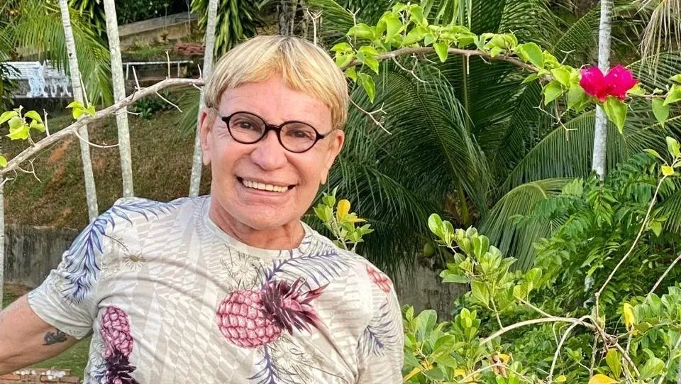 Zezinho Corrêa, vocalista da banda Carrapicho, morre vítima da covid