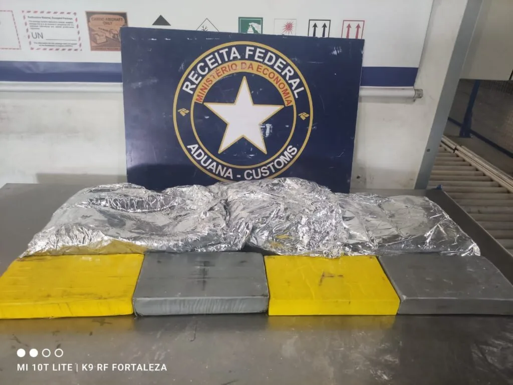 10 kg de cocaína são encontrados camuflados em cadeira ortodôntica
