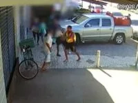 Suspeito tenta furtar bicicleta, mas é impedido por dono armado com pedaço de madeira