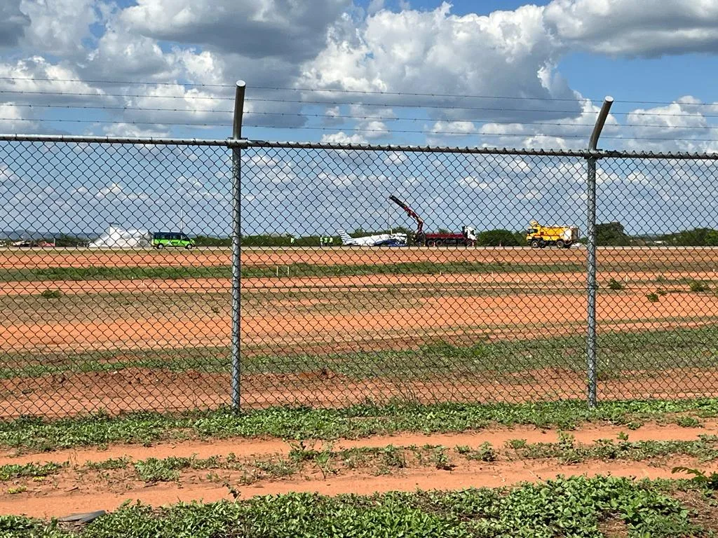 Acidente com avião de pequeno porte é registrado no Aeroporto Orlando Bezerra, em Juazeiro do Norte