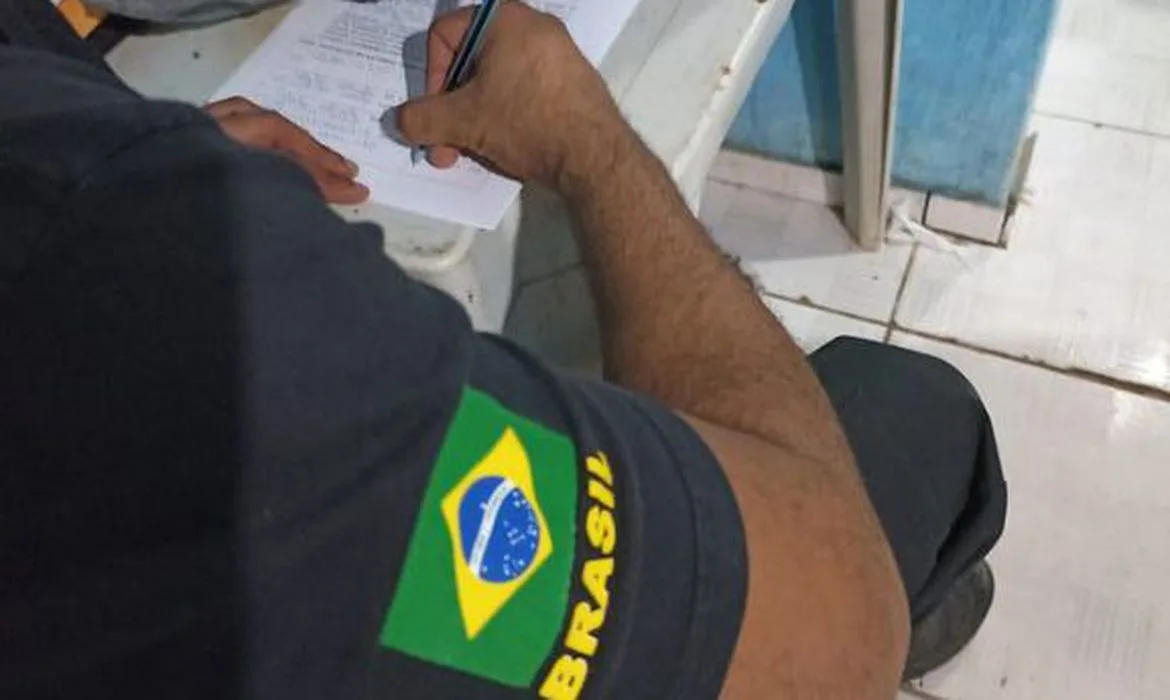 Polícia Federal investiga grupo suspeito de tráfico de drogas na Paraíba