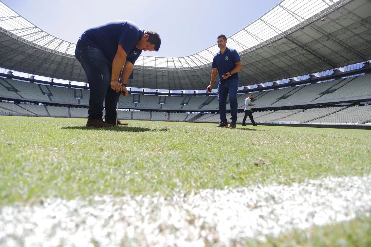 Plano de trabalho para a troca de gramado na Arena Castelão é apresentado