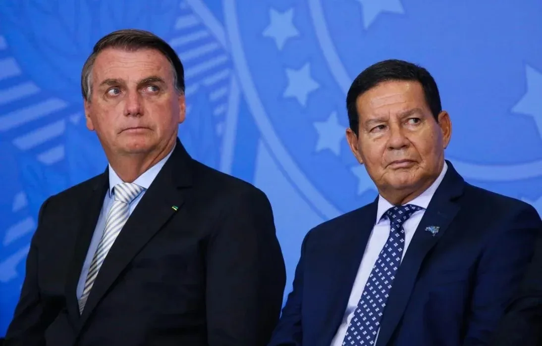 Bolsonaro escala Mourão para representar Brasil em cúpula do Mercosul