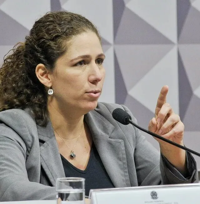 Esther Dweck assume interinamente o ministério dos Direitos Humanos e da Cidadania