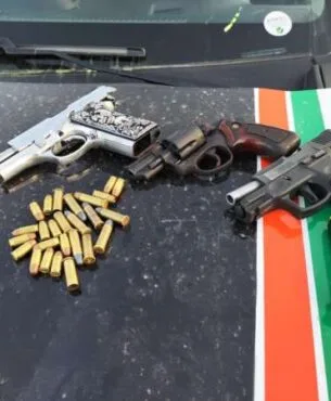 Polícia Militar apreende três armas de fogo