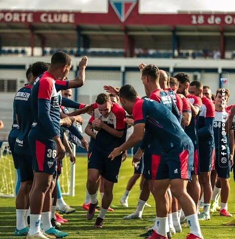 Argentino Tomás Pochettino realiza primeiro treino no Fortaleza