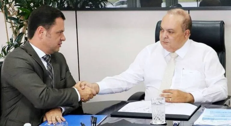 Ibaneis diz que Anderson Torres viajou para os EUA sem avisar