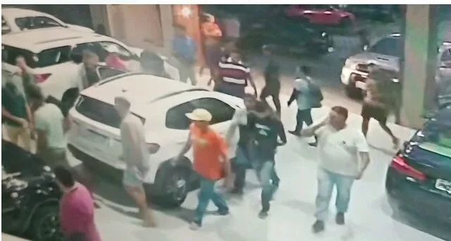 Bandidos fazem arrastão em loja de veículos de Fortaleza; mais de 10 carros foram levados