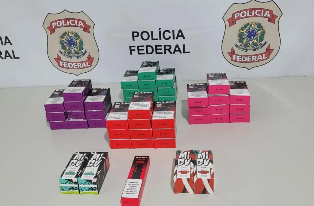 Polícia Federal prende jovem de 25 anos e apreende carga de cigarros eletrônicos no Crato
