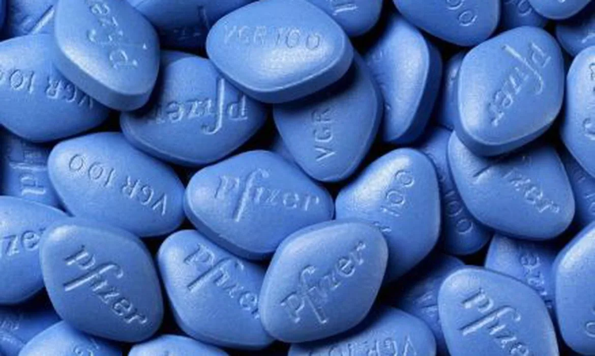 Marinha terá que devolver dinheiro usado em compra superfaturada de Viagra