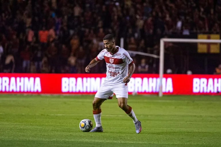 Atlético-GO x CRB: assista ao vivo ao jogo de hoje do Brasileirão Série B