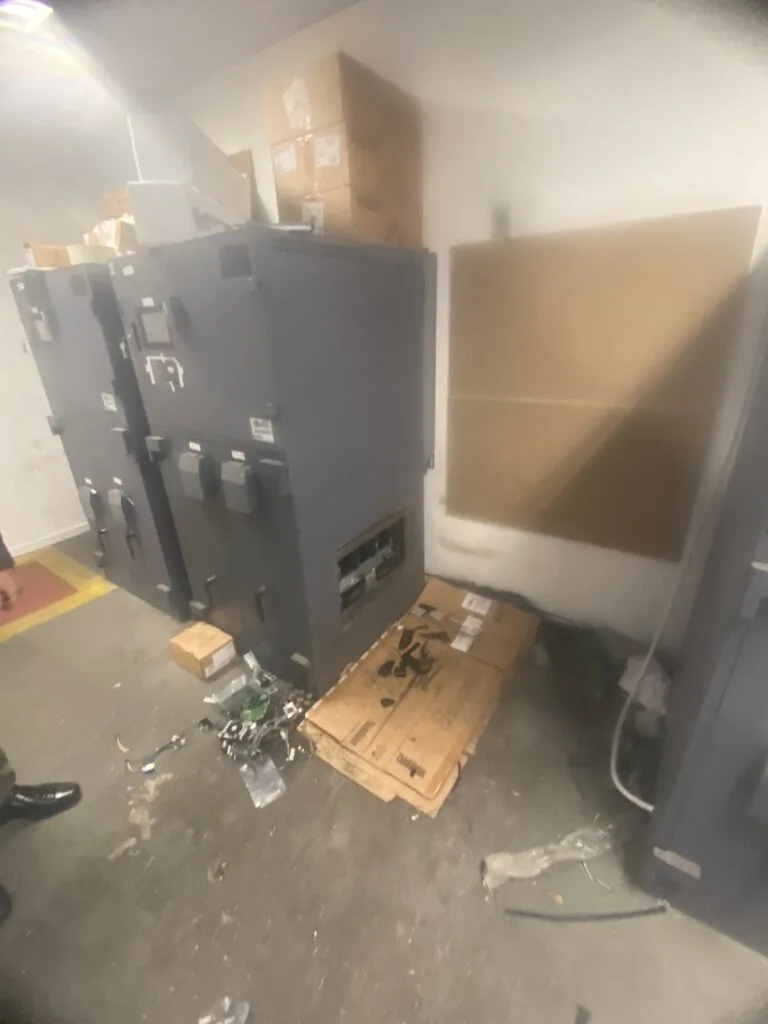 Caixa eletrônico é violado em agência bancária no bairro Conjunto Ceará