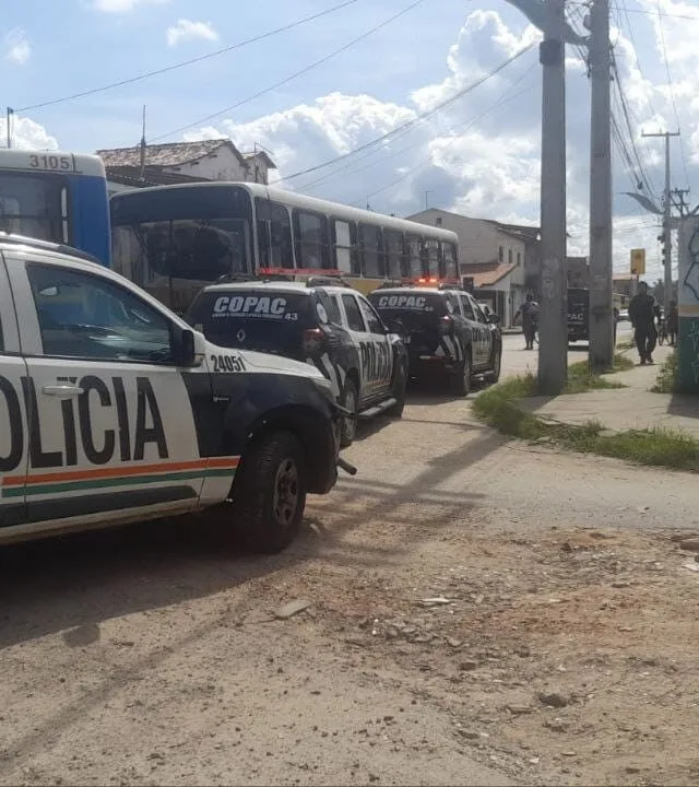 Irmã de estudante agride outra aluna em escola pública em Pacatuba, na Grande Fortaleza