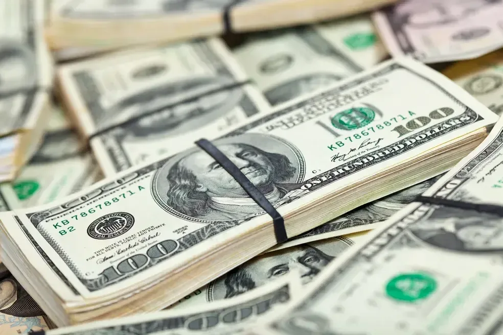 Dólar hoje (06/02): cotação comercial e turismo