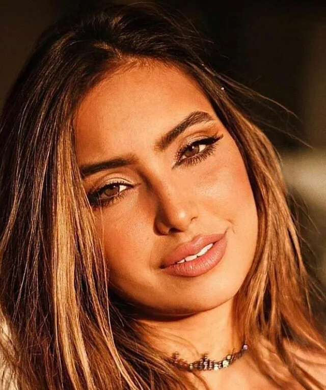 Vanessa Lopes fala sobre crise de acne: 'Não aguento mais'