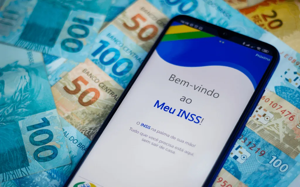 INSS devolve descontos indevidos de abril dos aposentados e pensionistas; saiba quem recebe nesta sexta (30)