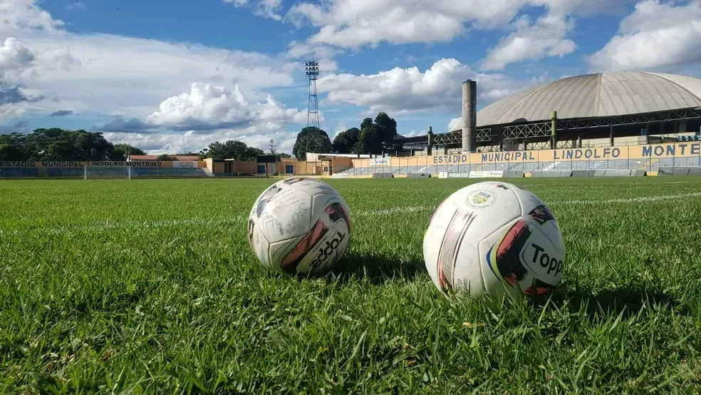 Santa Rosa x Tiradentes-PA: saiba onde assistir ao vivo ao jogo (26/08)
