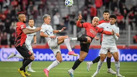 Cruzeiro x Athletico-PR: assista ao vivo ao jogo do dia, hoje (30/11)