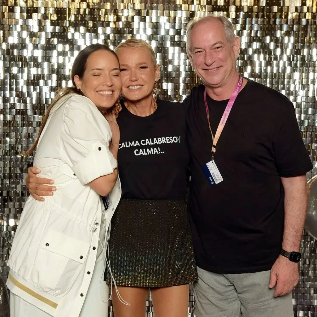 Ciro Gomes embarca com a esposa em cruzeiro da apresentadora Xuxa Meneghel