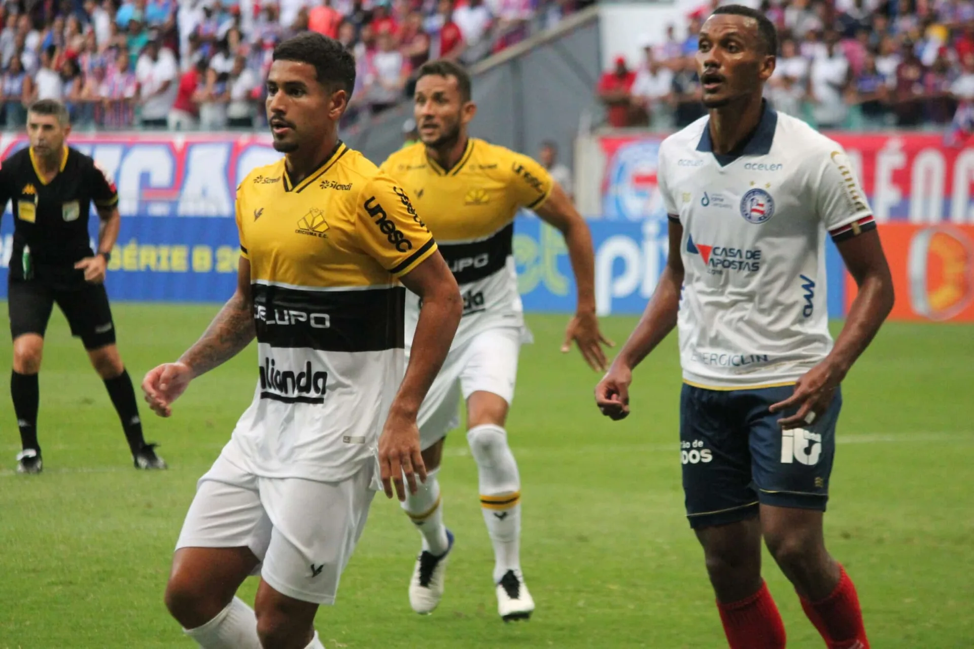 Bahia x Criciúma: assista ao vivo ao jogo de hoje (30/04)