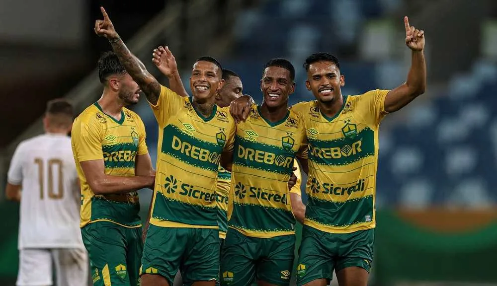 Cuiabá x Lanús: assista ao vivo ao jogo de hoje (03/04)