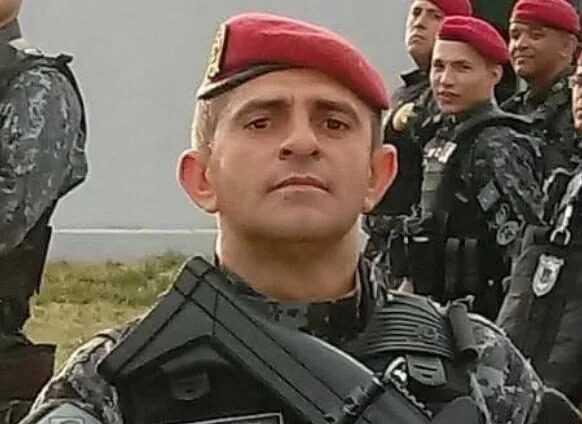 Vídeo: policial é morto a tiros a caminho do quartel, em Fortaleza