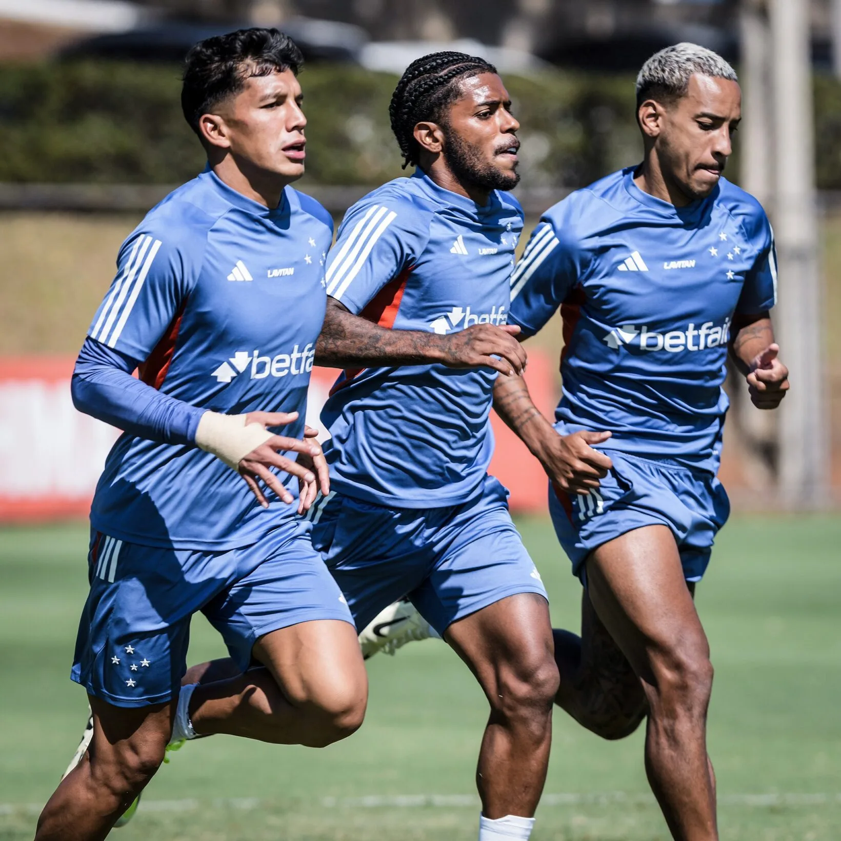 Cruzeiro x Internacional: jogo de hoje (04/05) foi adiado