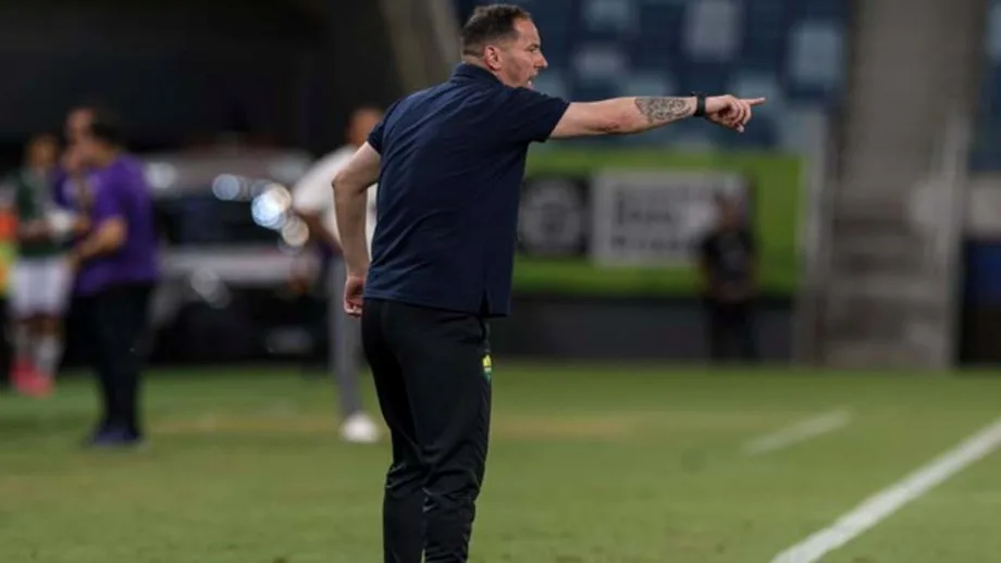 Petit estreia no comando do Cuiabá com triunfo na Taça Sul-Americana