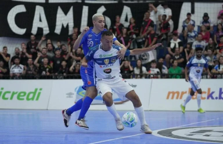 Umuarama x Pato: assista ao vivo ao jogo de hoje (31/05)