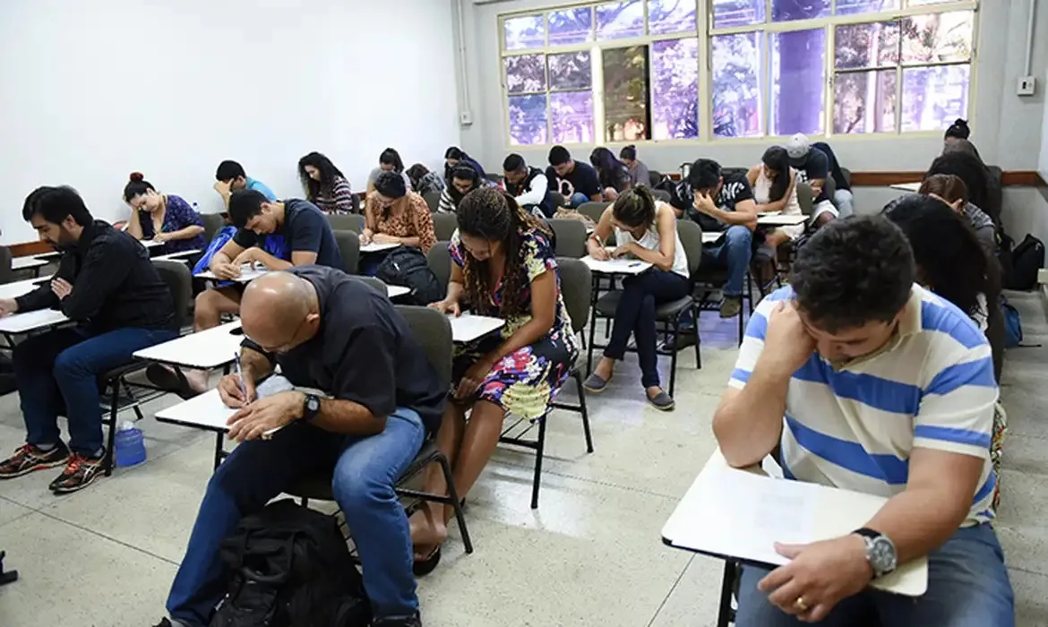 Prazo para inscrições no Encceja 2024 termina nesta sexta-feira (10)