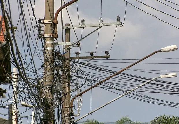 Enel Ceará realiza ação com órgãos de segurança e prende uma pessoa por furto de energia em Caucaia