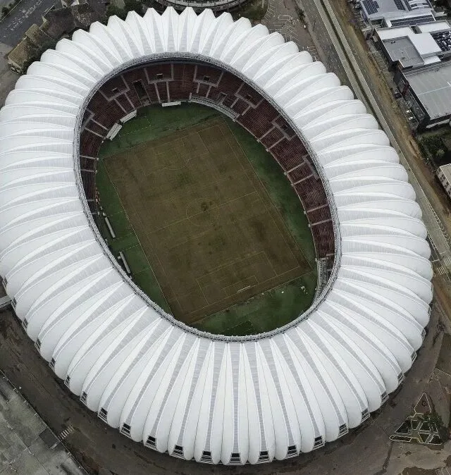 Internacional reabre o Beira-Rio após dois meses em duelo com o Vasco no Brasileirão