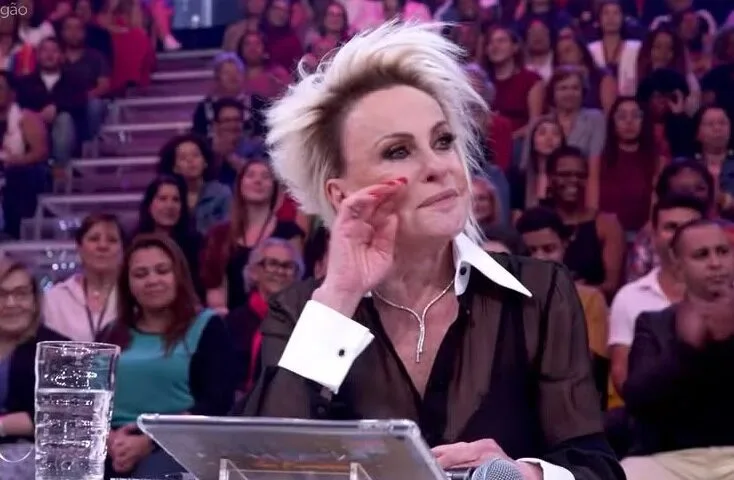 Ana Maria Braga chora ao ver Tati Machado na 'Dança dos Famosos': 'Acompanho desde o 1º dia'