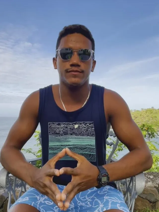 Surfista cearense não recebe pranchas e mala em El Salvador