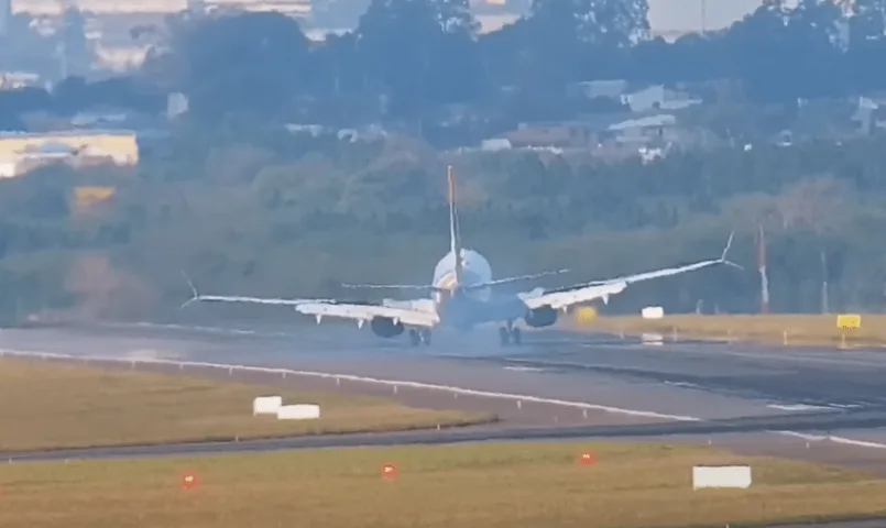 Voo da Gol arremete durante pouso no Aeroporto de Guarulhos