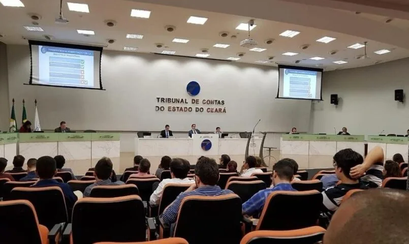 TCE Ceará declara ponto facultativo no expediente desta quinta-feira (15)