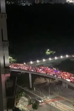 Motociclistas voltam a fazer "rolezinhos" em Fortaleza na madrugada de sábado (24)