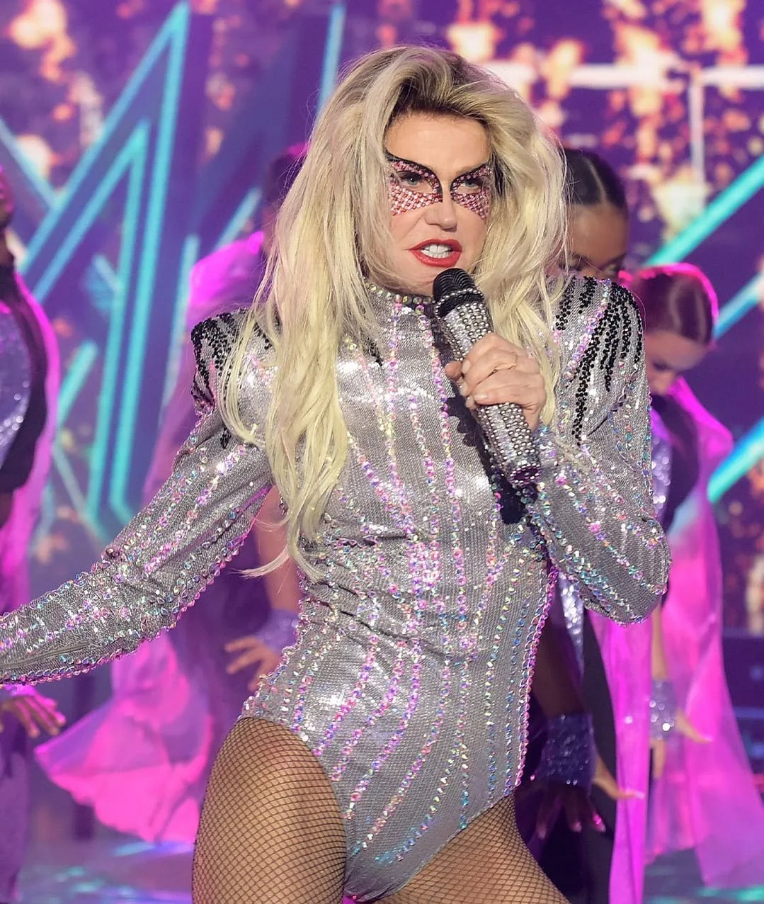 Xuxa: imprensa internacional se impressiona com apresentação na 'Batalha do Lip Sync'