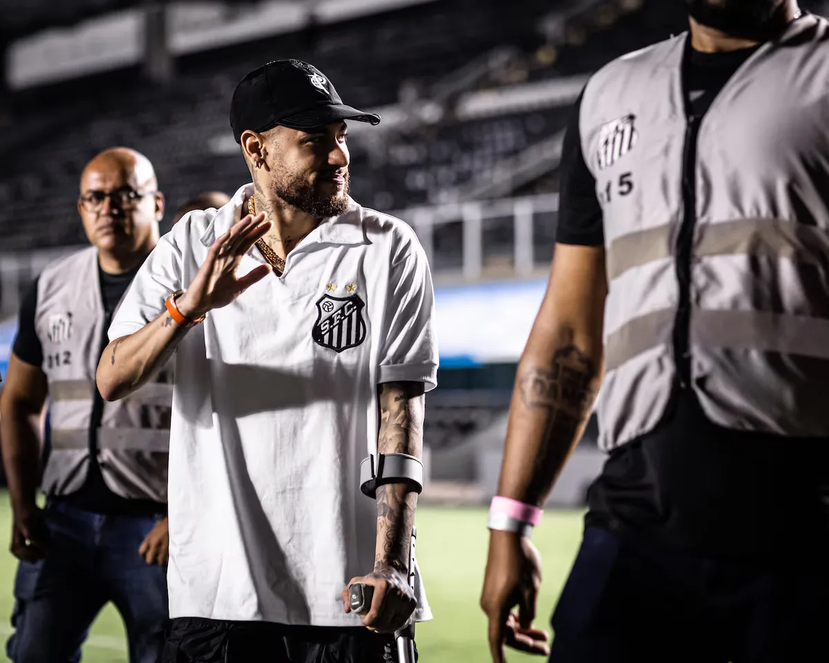 Presidente do Botafogo veta Neymar no elenco do time em 2025: 'Deus me livre'