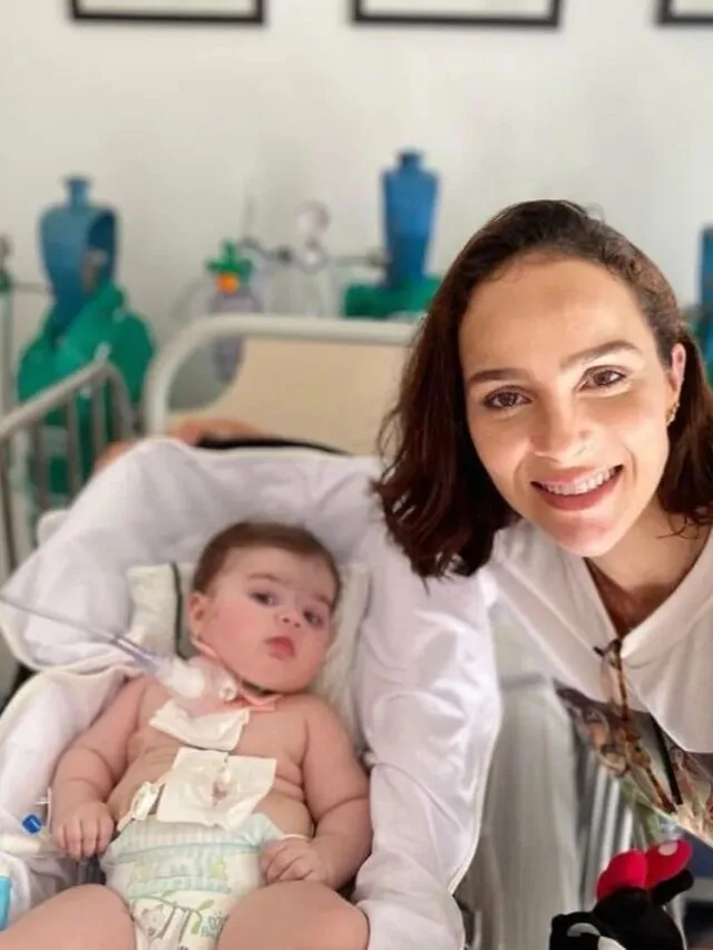 Letícia Cazarré atualiza estado de saúde da filha, que está internada na UTI