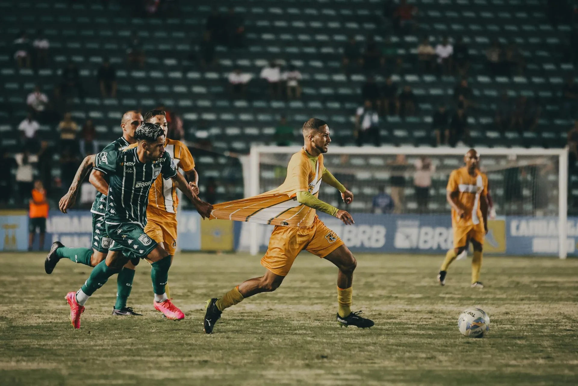 Gama x Brasiliense: onde assistir ao vivo hoje (15/03)