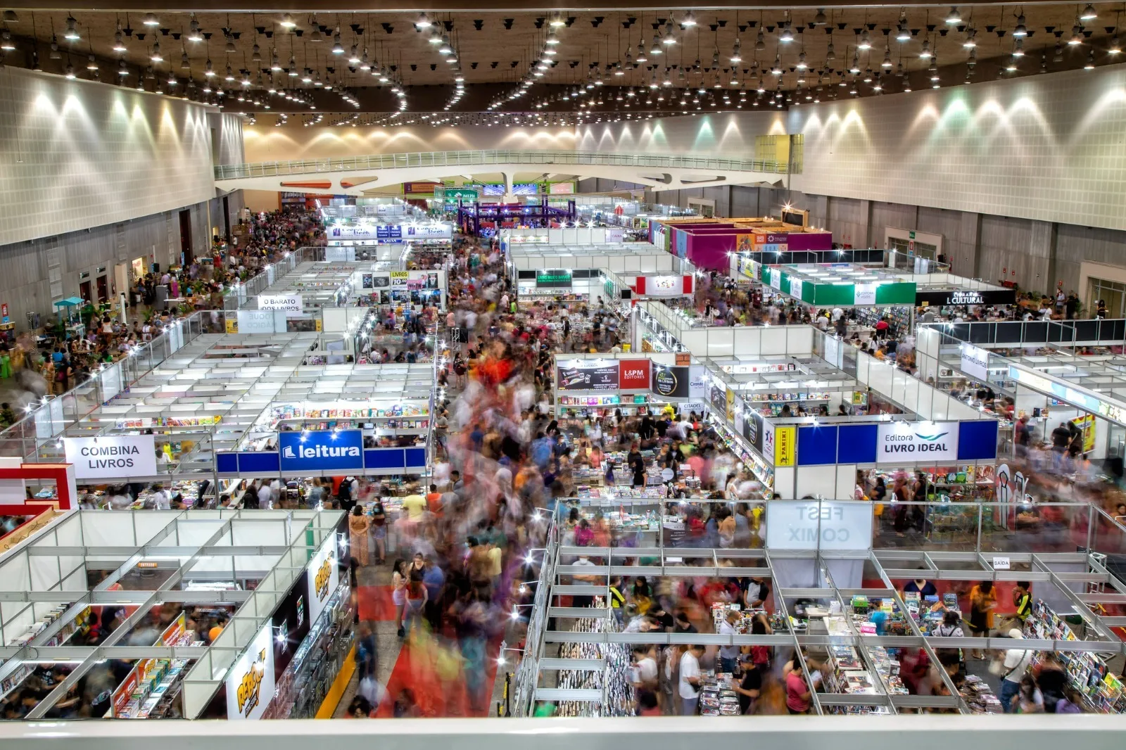 Bienal Internacional do Livro do Ceará começa nesta sexta (4) com entrada gratuita e ampla programação